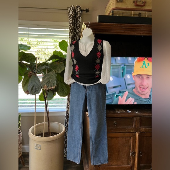 CABI Argyle 100% Lambswool Sweater Vest Size Medium Women’s Charcoal Grey - Picture 5 of 6